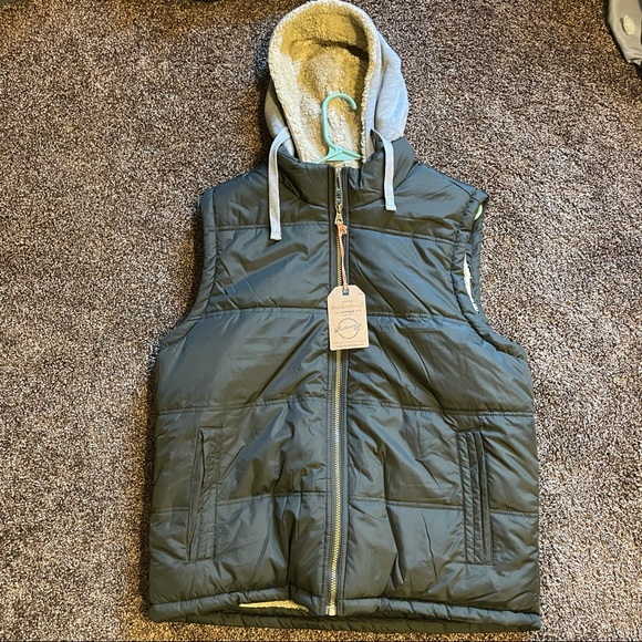 Weatherproof Other - Weatherproof vintage hooded puffer vest